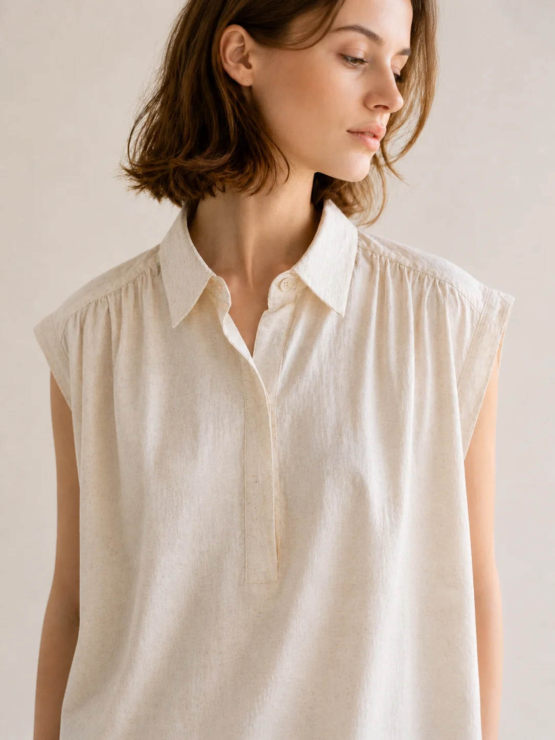 Sleeveless Linen Blouse - Image 5